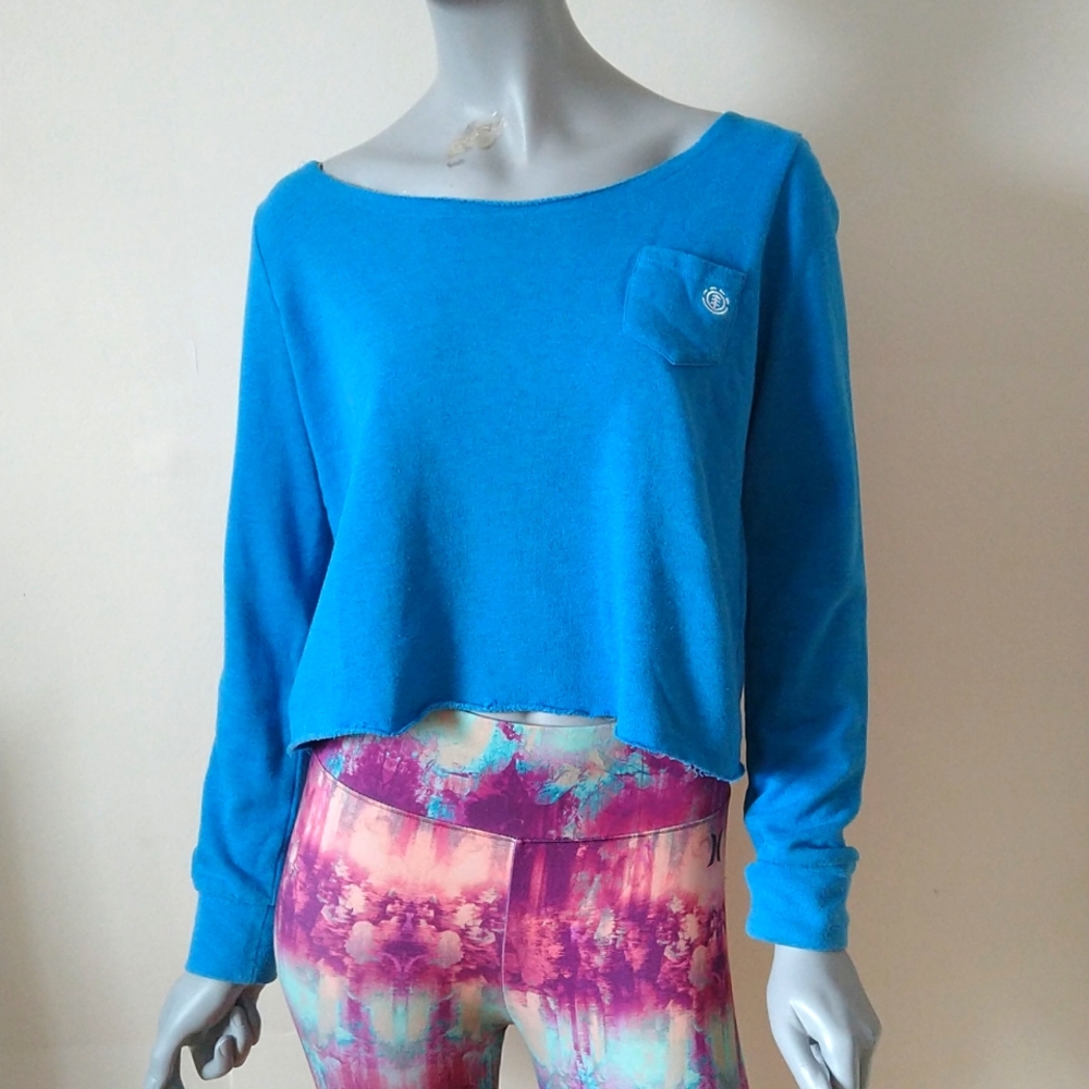 ⭐3/$30. Blue Element Cropped Sweater